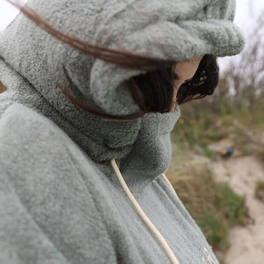 Manera Bamboo Summer Hooded Changing Poncho 10