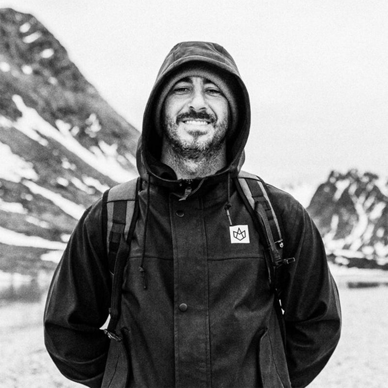 Load image into Gallery viewer, Manera Rugged Duffel Roll-Top Surf Pack Backpack - 30L
