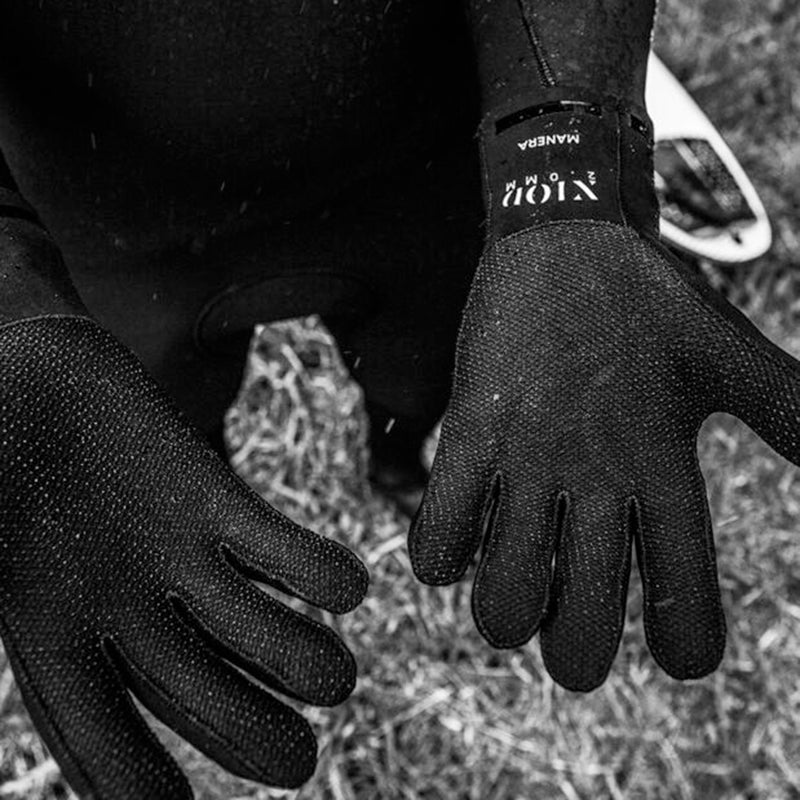 Load image into Gallery viewer, Manera X10D 2mm Gloves
