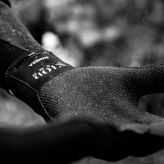 Manera X10D 2mm Gloves