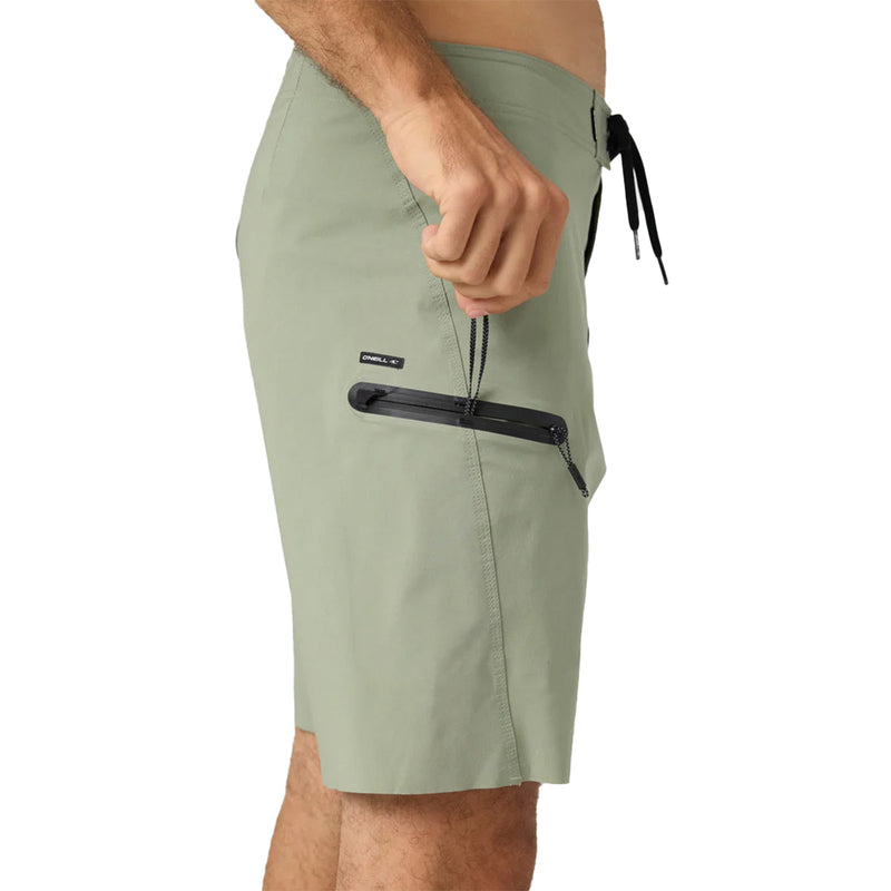 Load image into Gallery viewer, O'Neill Hyperfreak Tech Solid 19" Boardshorts
