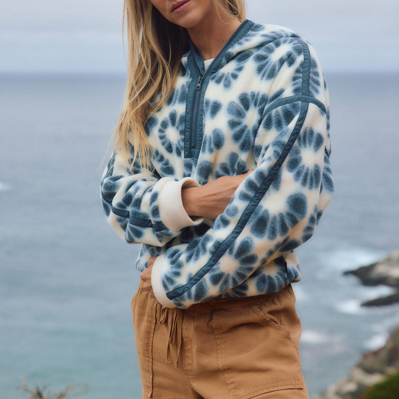 Load image into Gallery viewer, O'Neill Women's TRVLR Margot Superfleece Hooded Half-Zip Jacket
