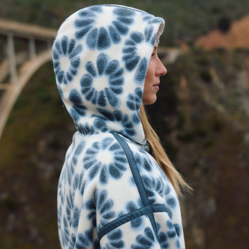 Load image into Gallery viewer, O'Neill Women's TRVLR Margot Superfleece Hooded Half-Zip Jacket
