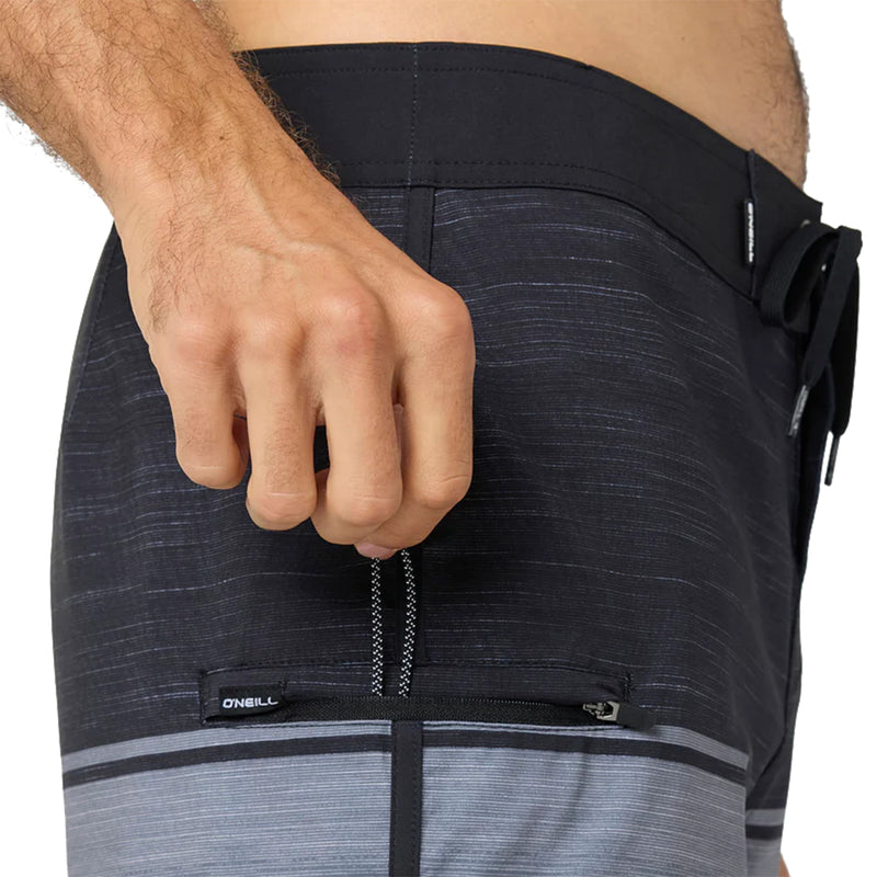 Load image into Gallery viewer, O&#39;Neill Hyperfreak Heat Block Scallop 18&quot; Boardshorts
