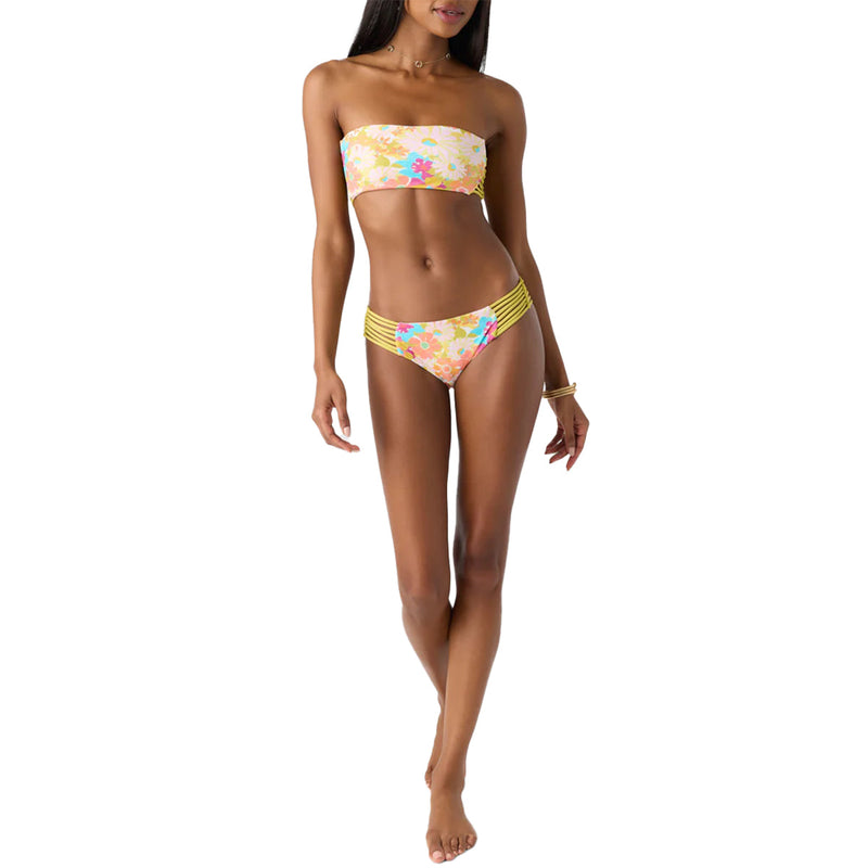 Load image into Gallery viewer, O'Neill Women's Brasilia Floral Bells Bikini Top 7
