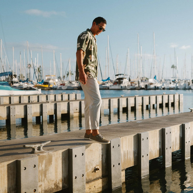 Load image into Gallery viewer, OluKai Moku Pae Slip-On Boat Shoes 10
