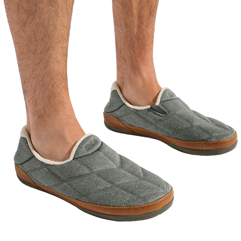 Load image into Gallery viewer, OluKai Pūkuʻi Slippers 7
