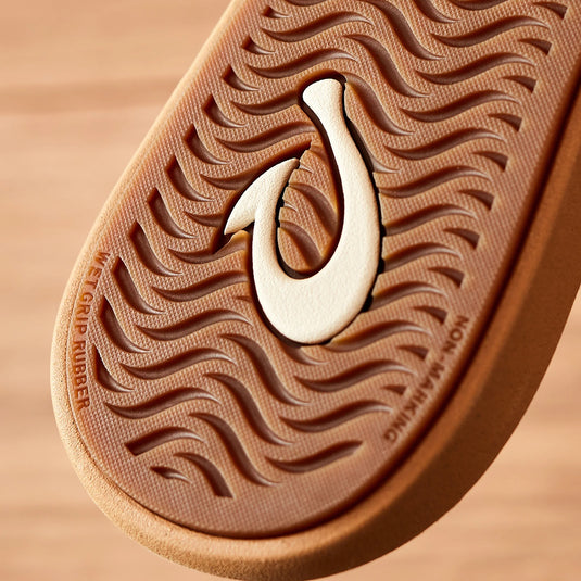 OluKai Women's Kāpehe Luana Leather Beach Sandals