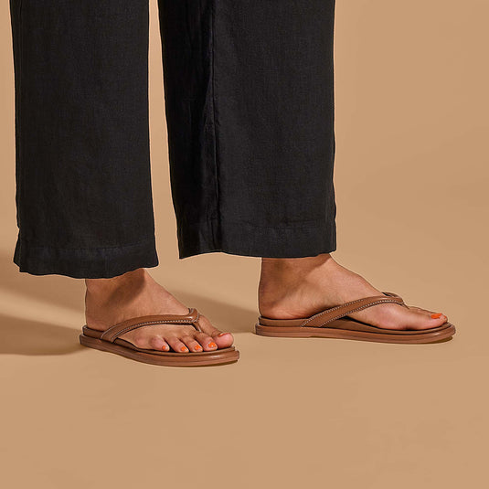 OluKai Women's Tiare Leather Beach Sandals