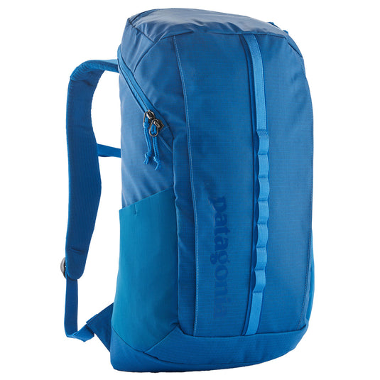 patagonia-black-hole-25l-daypack-1526 cu-in Patagonia Black Hole Backpack