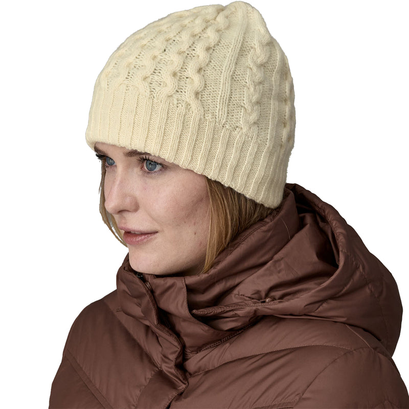 Load image into Gallery viewer, Patagonia Women's Coastal Cable Beanie 4
