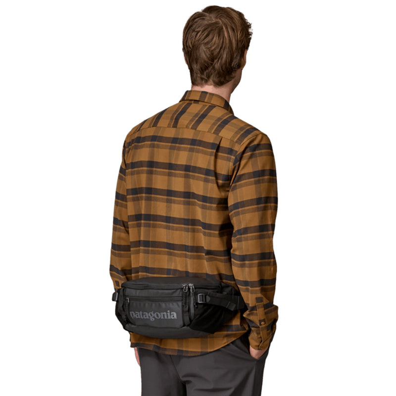 Load image into Gallery viewer, Patagonia Black Hole Waist Pack - 5L
