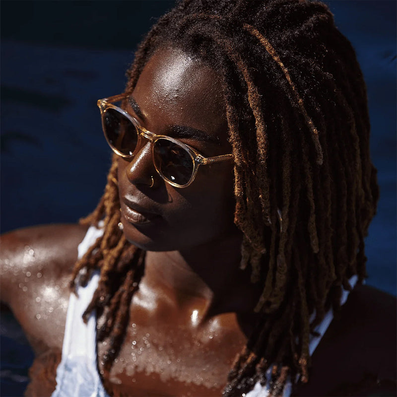 Load image into Gallery viewer, RAEN Basq Sunglasses - Champagne Crystal/Suntan 9
