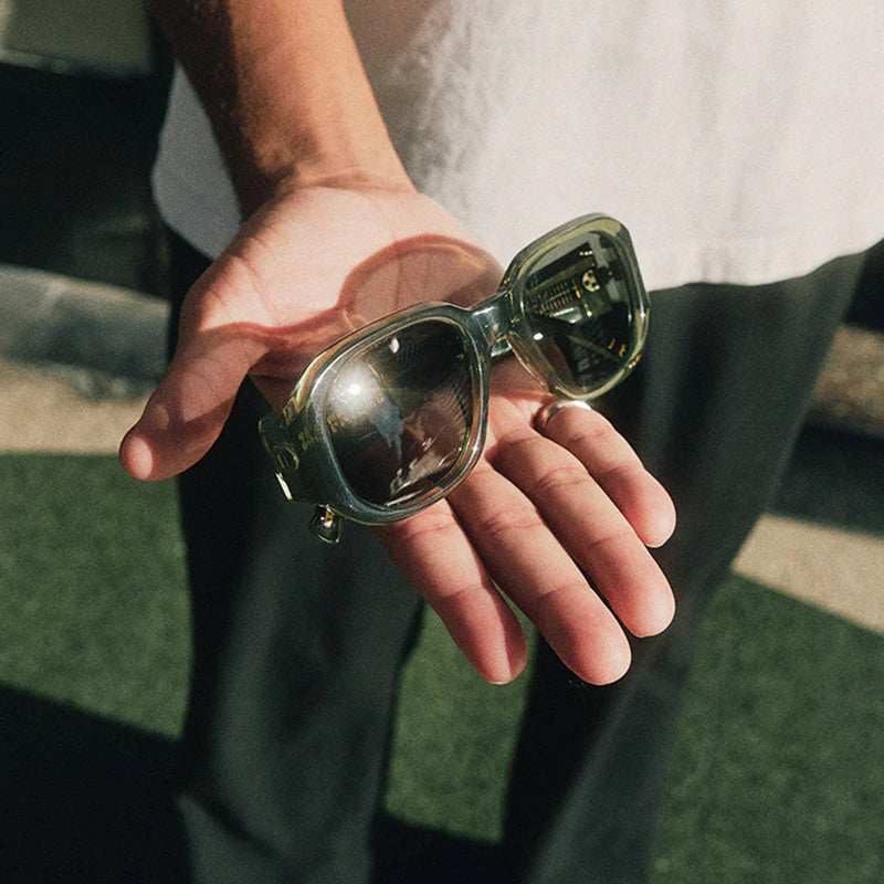 Load image into Gallery viewer, RAEN Zouk Polarized Sunglasses - Cambria/Green 7
