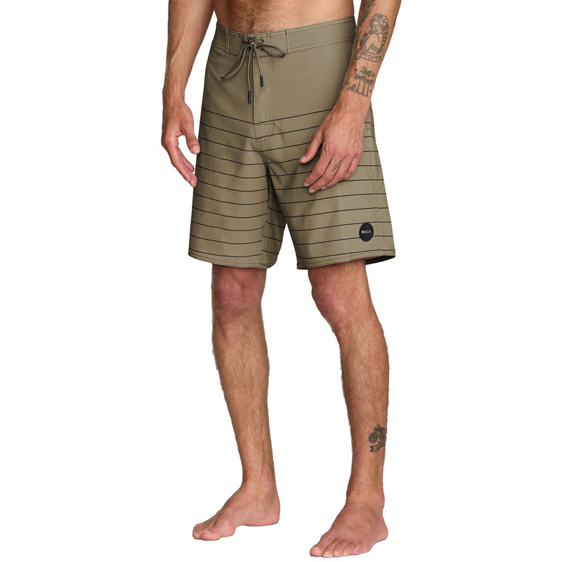 Load image into Gallery viewer, RVCA Steady Stripe 18" Boardshorts 5
