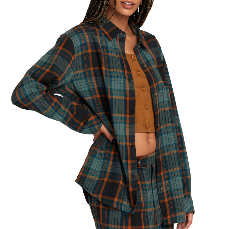 Load image into Gallery viewer, RVCA Women&#39;s Mable Long Sleeve Button-Up Flannel Shirt
