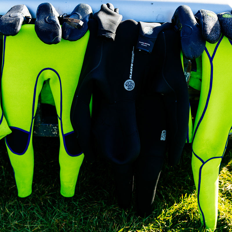 Load image into Gallery viewer, Rip Curl Elasto 4/3 Hooded Chest-Zip Wetsuit
