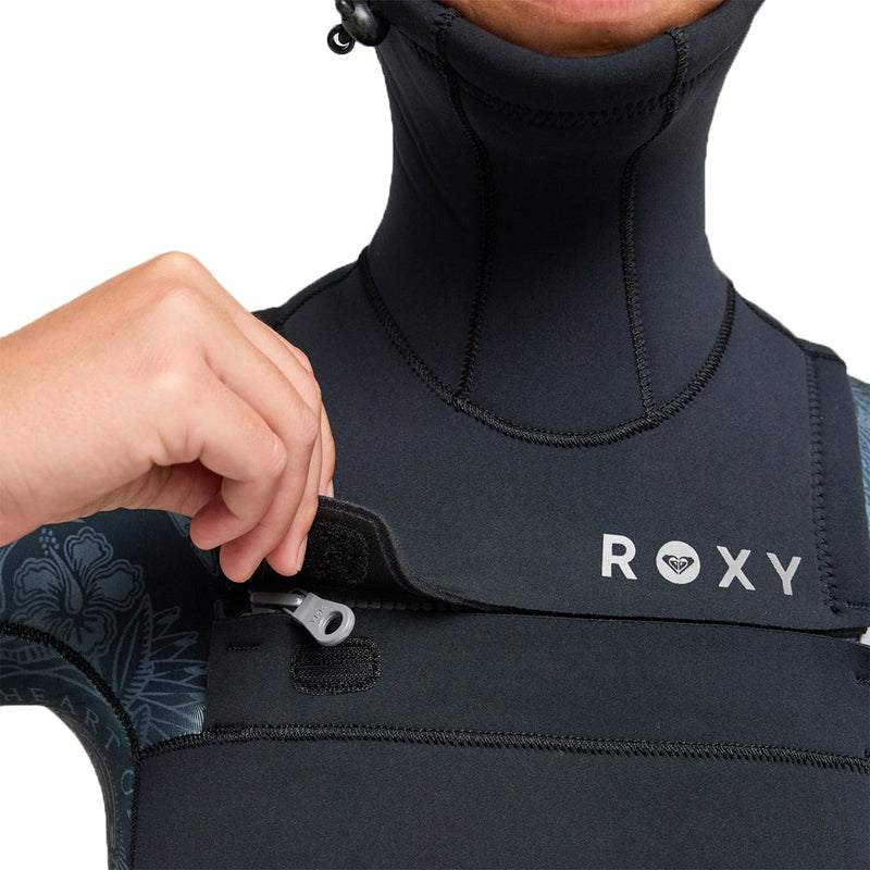 Load image into Gallery viewer, Roxy Women's Swell Natural 5/4 Hooded Chest-Zip Wetsuit 7

