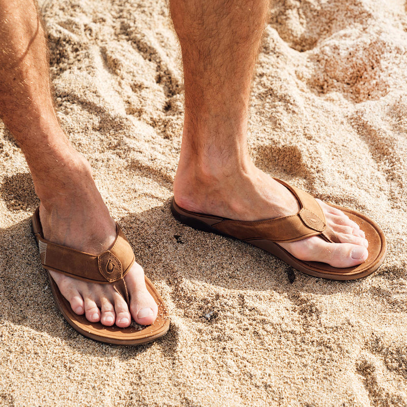 Load image into Gallery viewer, OluKai Tuahine Sandals
