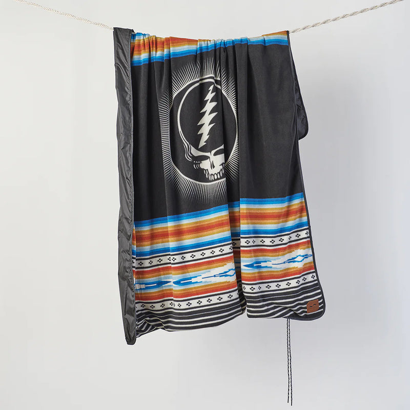 Load image into Gallery viewer, Slowtide Frisco Camp Blanket
