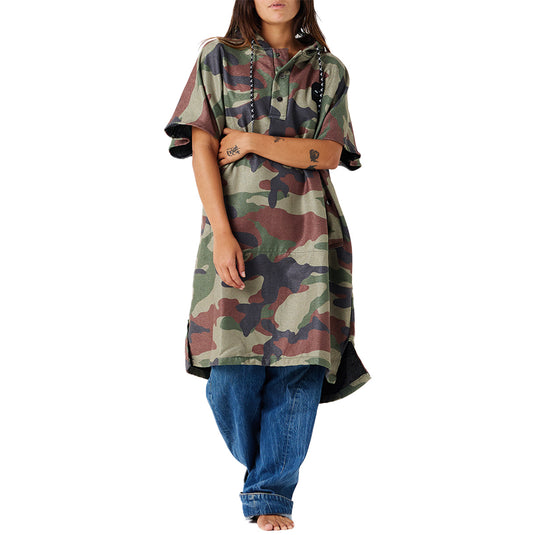 Slowtide Quick-Dry Hooded Changing Poncho 2