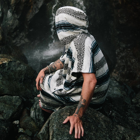 Slowtide Oso Hooded Changing Poncho 11