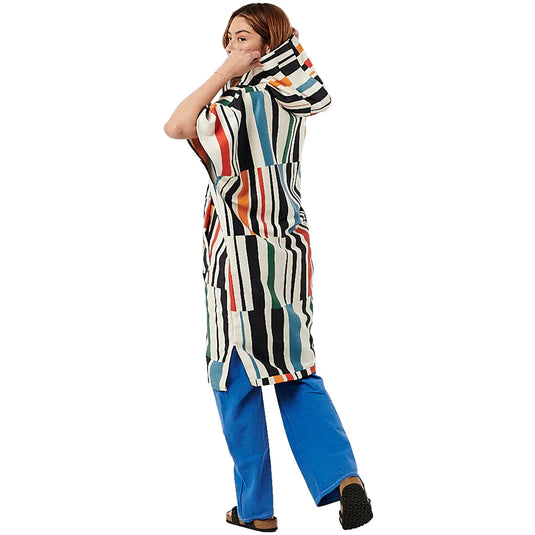 Slowtide Harper Performance Quick-Dry Hooded Changing Poncho 2