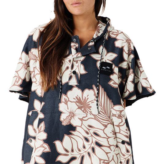 Slowtide Olinda Hooded Changing Poncho