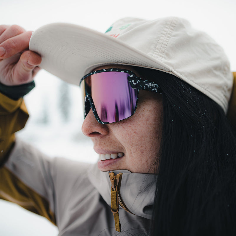 Load image into Gallery viewer, Smith Women's Bobcat Sunglasses - Matte Black Marble/ChromaPop Violet
