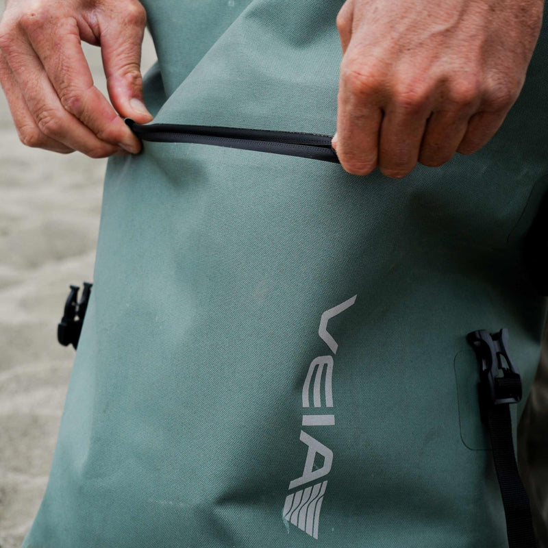 Load image into Gallery viewer, VEIA Explorer Wet/Dry Surf Pack Backpack - 30L
