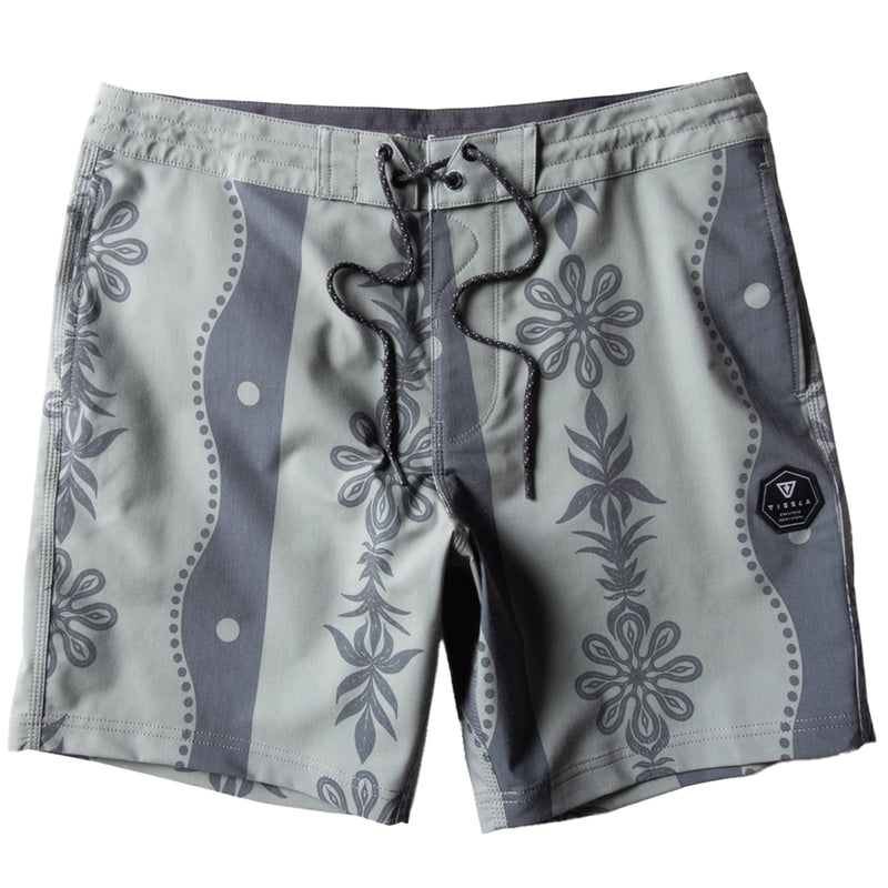 Load image into Gallery viewer, Vissla Medewi 17.5" Boardshorts
