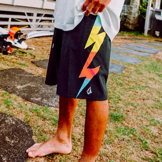 Volcom Zapped Liberators Trunks 19" Boardshorts 5