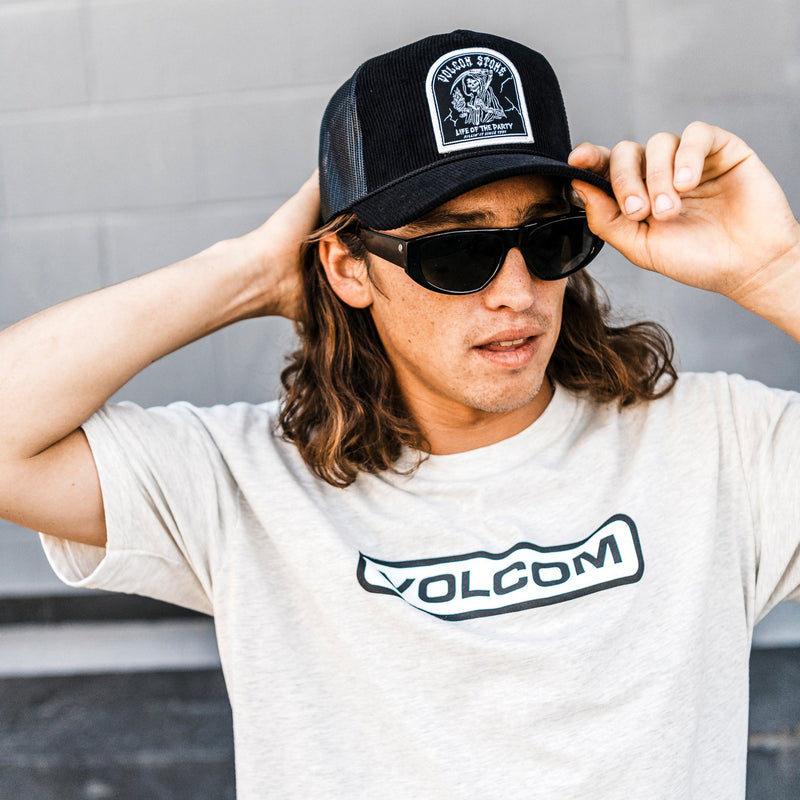 Load image into Gallery viewer, Volcom Shred Supply Trucker Hat
