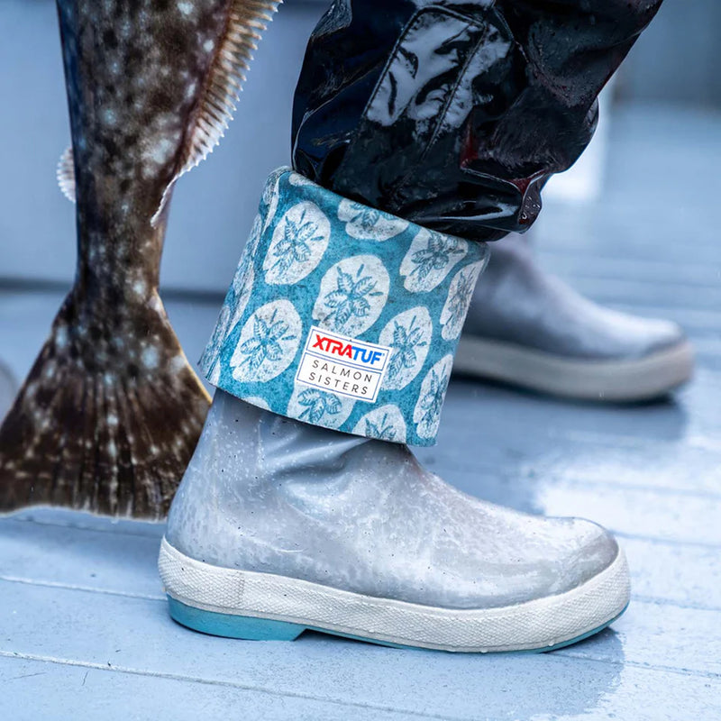 Load image into Gallery viewer, XTRATUF Women&#39;s Salmon Sisters 15&quot; Legacy Waterproof Boots
