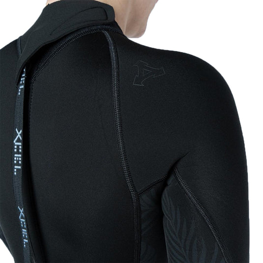 Xcel Women's Axis 2mm Long Sleeve Back-Zip Boy-Short Spring Wetsuit