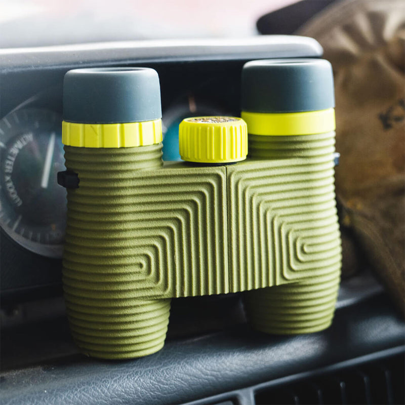 Load image into Gallery viewer, Nocs Provisions Standard Issue 10×25 Binoculars
