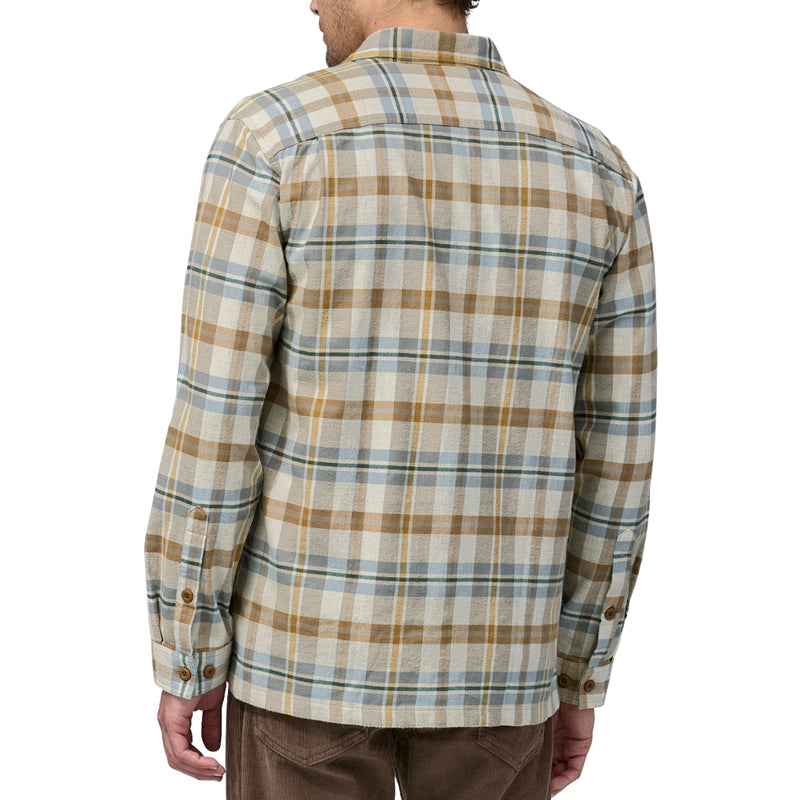 Load image into Gallery viewer, Patagonia Fjord Midweight Organic Cotton Long Sleeve Flannel Shirt
