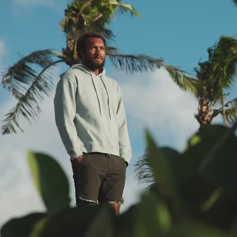 Load and play video in Gallery viewer, OluKai Hiapo Sandals 14
