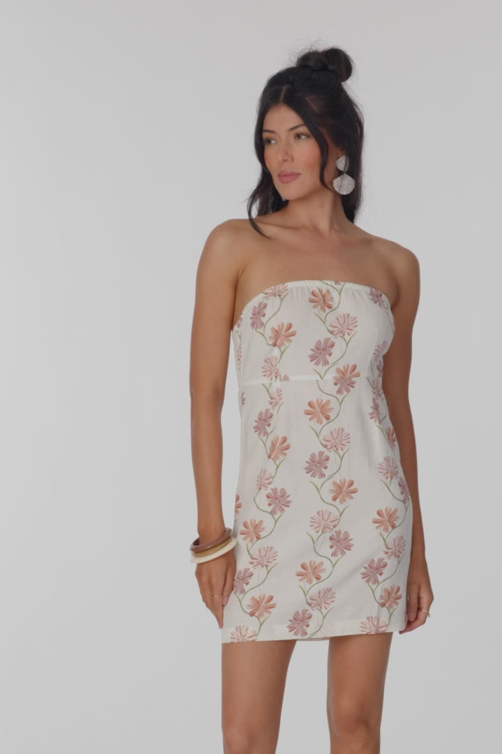 Load and play video in Gallery viewer, O'Neill Women's Cassie Ivy Floral Mini Dress
