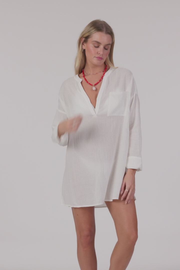 Load and play video in Gallery viewer, O'Neill Women's Belizin Long Sleeve Cover-Up Tunic Dress
