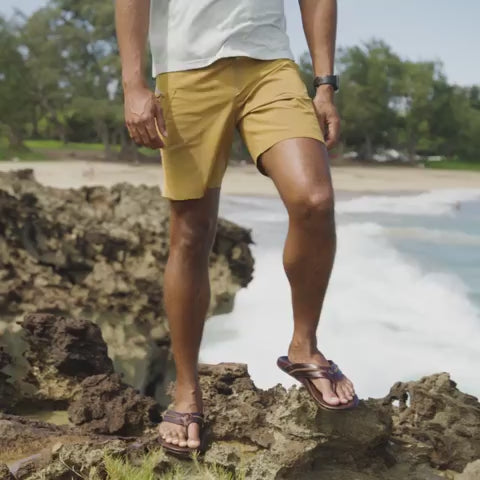 OluKai Mea Ola Sandals 10