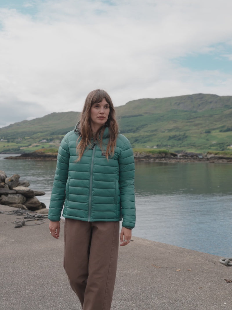 Load and play video in Gallery viewer, Finisterre Women's Nimbus Hooded Zip-Up Jacket
