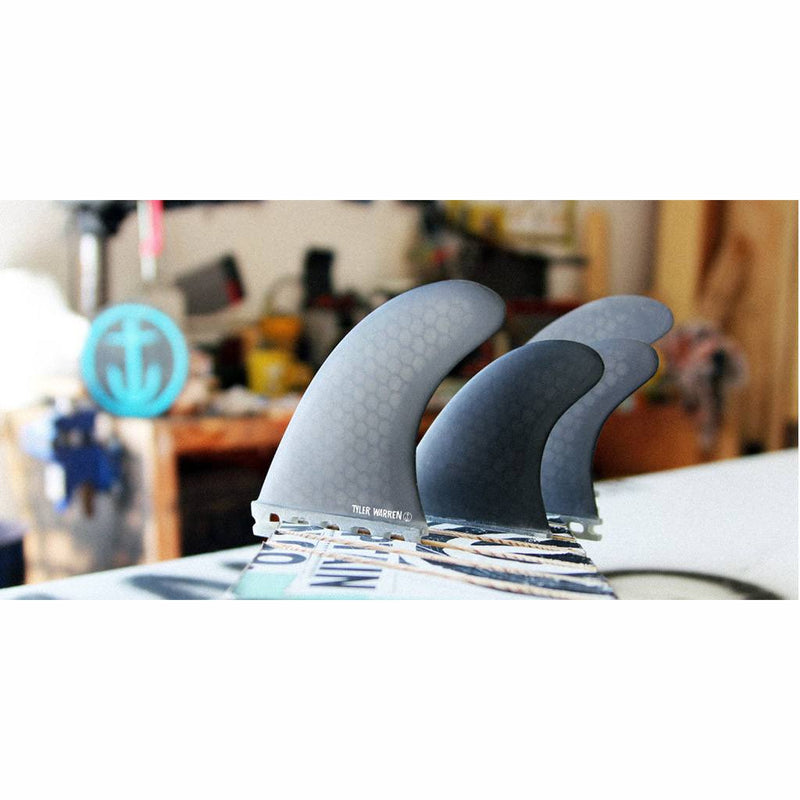 Load image into Gallery viewer, Captain Fin Co. Tyler Warren Futures Compatible Quad Fin Set - Black
