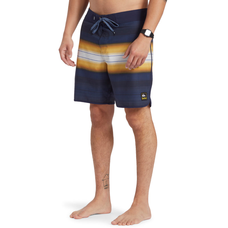 Load image into Gallery viewer, Quiksilver Surfsilk Pacifico 18&quot; Boardshorts
