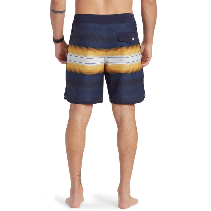 Load image into Gallery viewer, Quiksilver Surfsilk Pacifico 18&quot; Boardshorts
