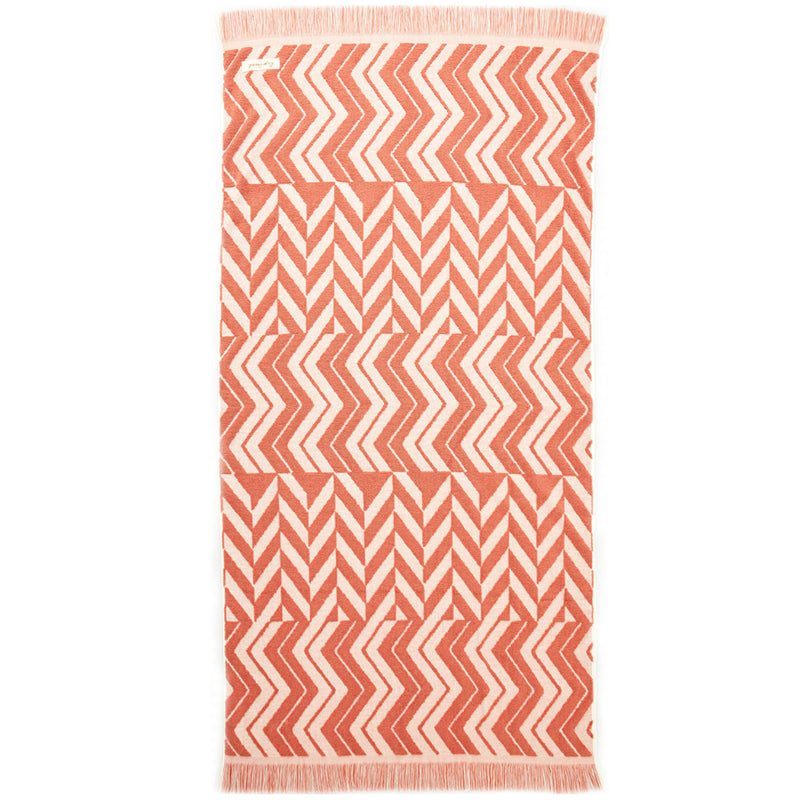 Load image into Gallery viewer, Rip Curl Sunset Waves Jacquard Beach Towel
