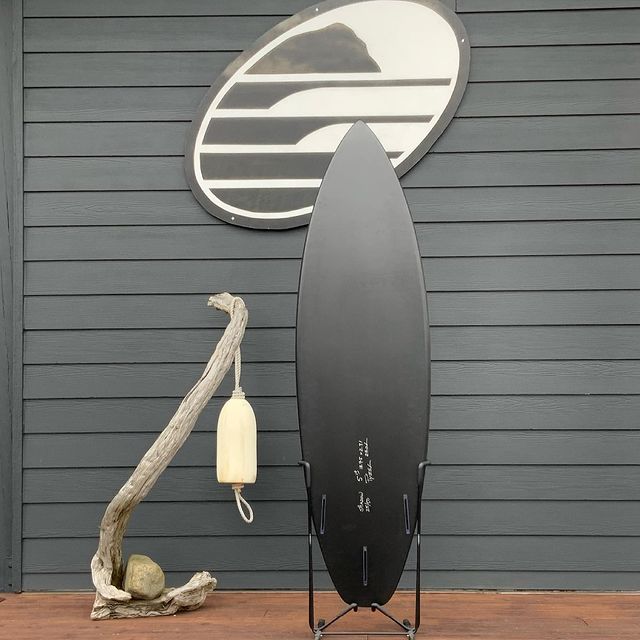 Load image into Gallery viewer, Pyzel Surfboards Shadow Stab Edition 5&#39;10 x 18 ¾ x 2.31 Surfboard • USED
