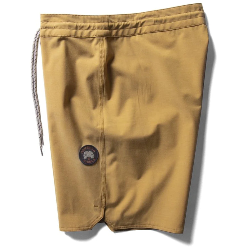 Load image into Gallery viewer, Vissla Solid Sets 18.5&quot; Boardshorts
